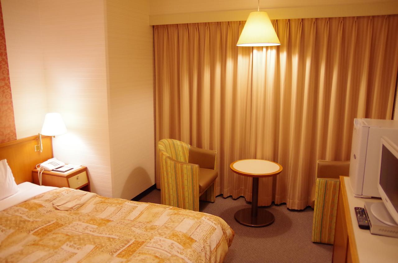 Hotel Sunroute Goshogawara Eksteriør billede